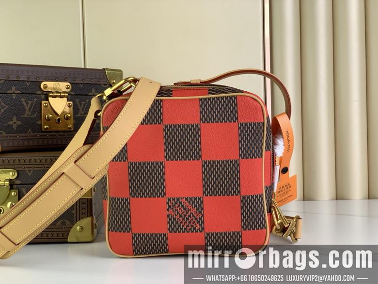 LV Replica Bags Chess N40561 24x24x8cm gf2