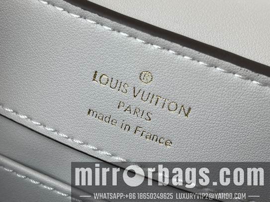 LV Replica Bags Capucines N94227复古尼罗鳄鱼 21x14x8cm gf