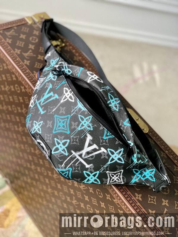 LV Replica Bags Discovery M21397 44x15x9cm gf