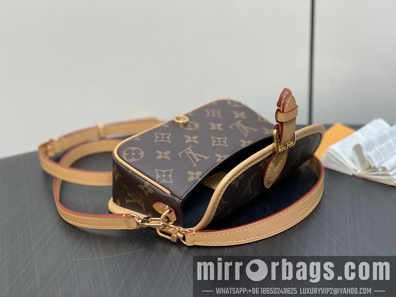 LV Replica Bags Diane M83566 19x10.5x6cm gf1