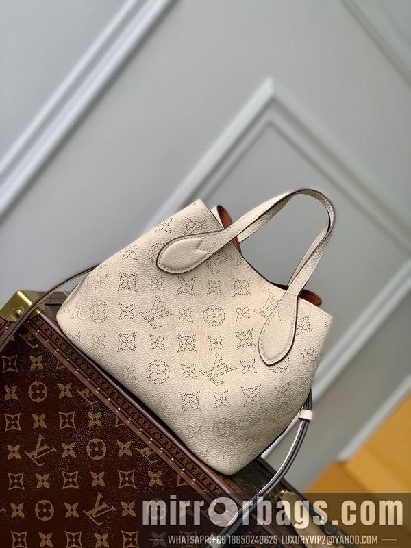 LV Replica Bags Blossom M21849奶白20x20x12.5cm gf