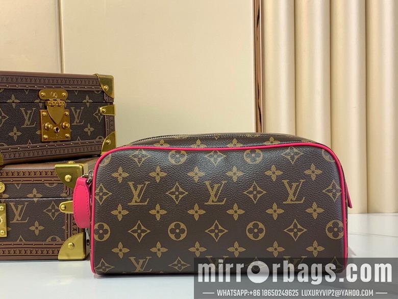 LV Replica Bags Dopp Kit m12641 15x16.5x28cm gf