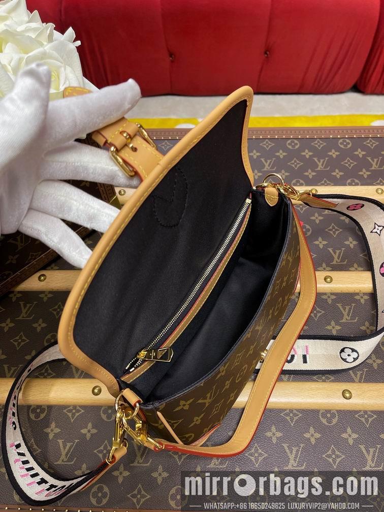 LV Replica Bags Diane M45985杏色 24x15x9cm gf