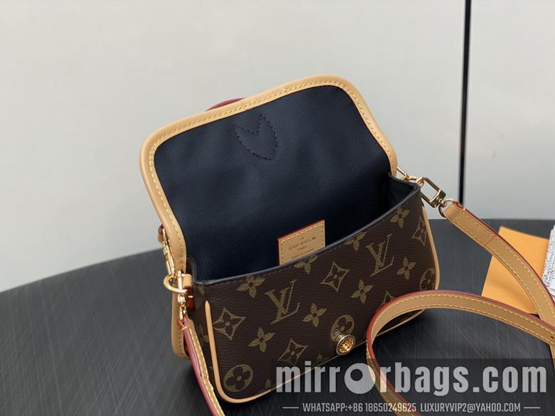 LV Replica Bags Diane M83566 19x10.5x6cm gf1