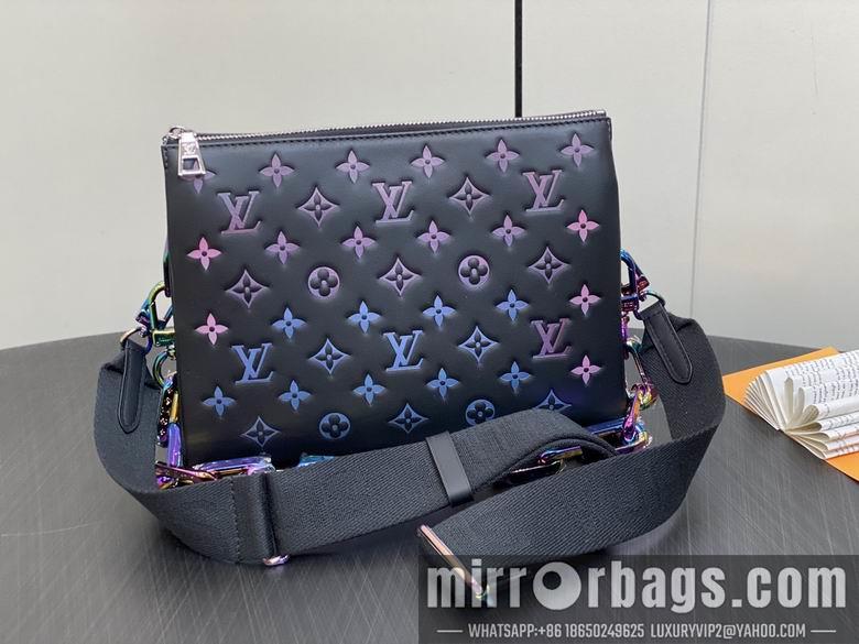 LV Replica Bags Coussin M23617 M23618 21x16x7cm gf