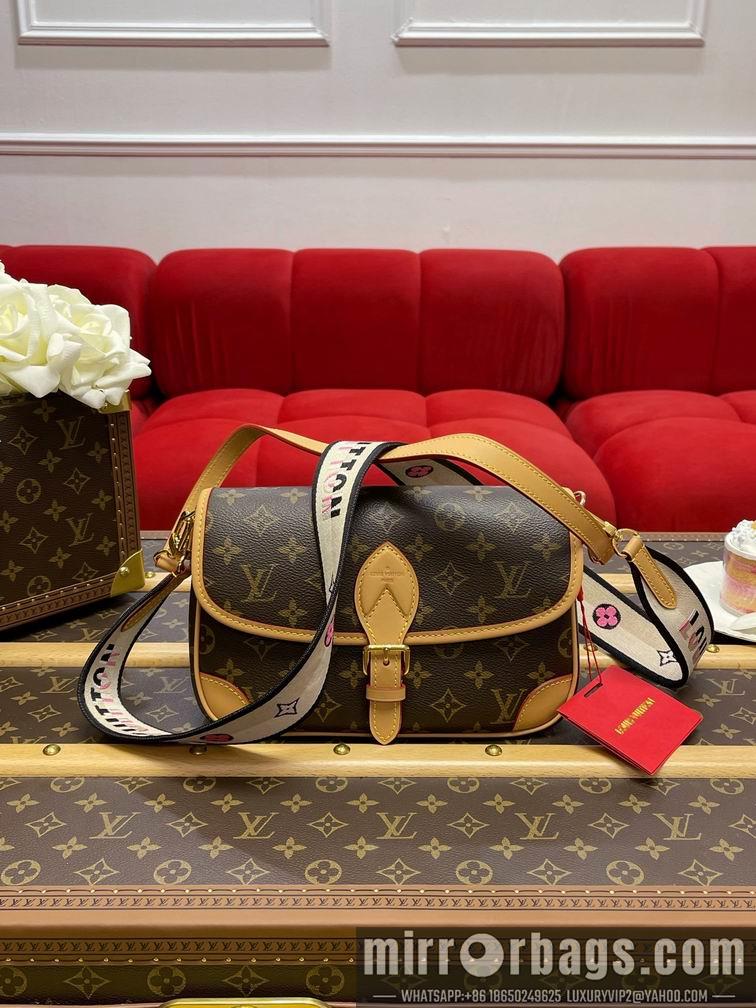 LV Replica Bags Diane M45985杏色 24x15x9cm gf