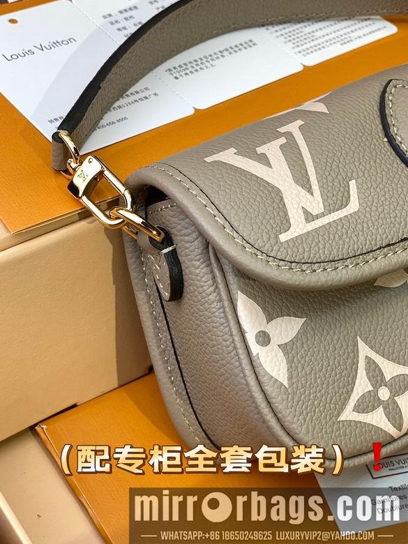 LV Replica Bags M83592 19X10.5X6cm YG 4colour