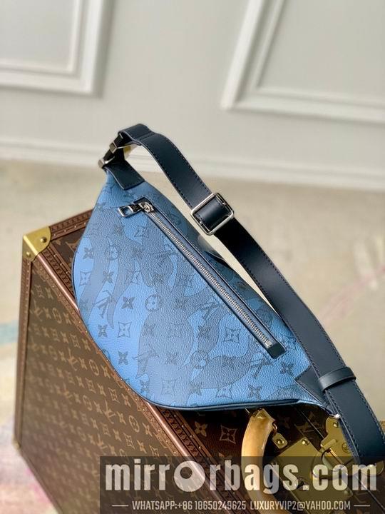 LV Replica Bags Discovery M22576 44x15x9cm gf