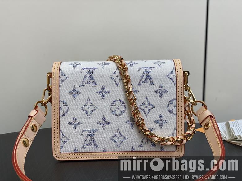 LV Replica Bags Dauphine M24841 20x15x9cm gf