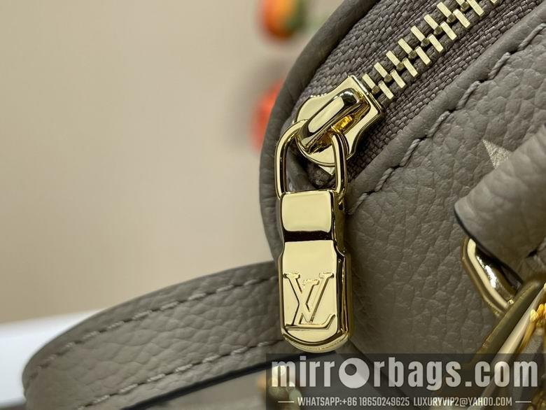 LV Replica Bags Bumbag m82335 17x12x9.5cm gf