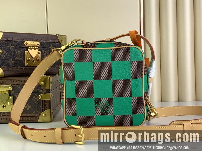 LV Replica Bags Chess N40561 24x24x8cm gf