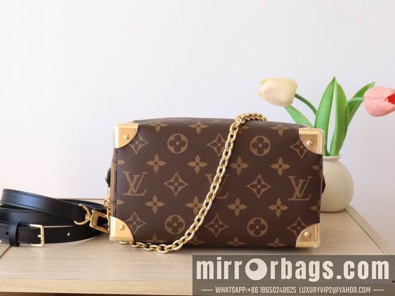 LV Replica Bags M13146 20X14cm