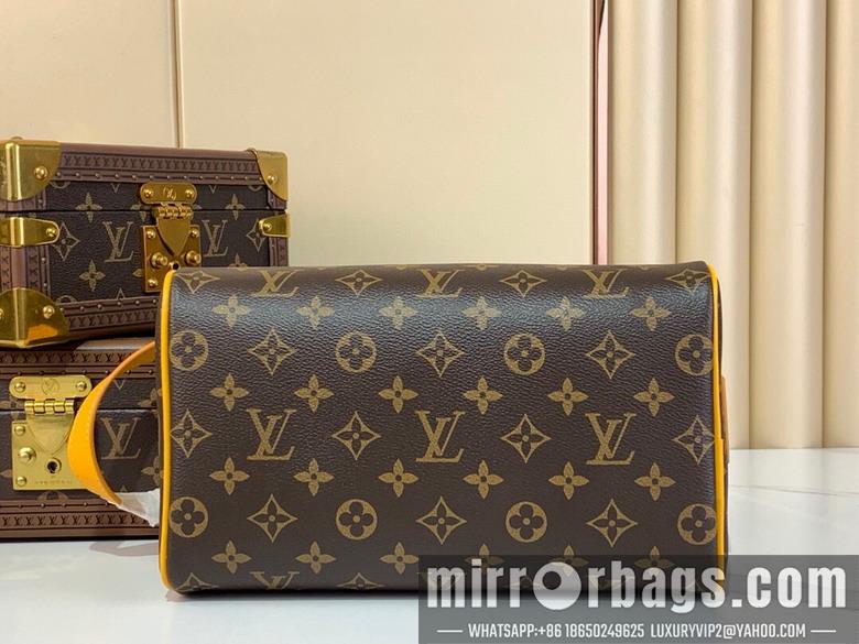 LV Replica Bags Dopp Kit m12643 15x16.5x28cm gf