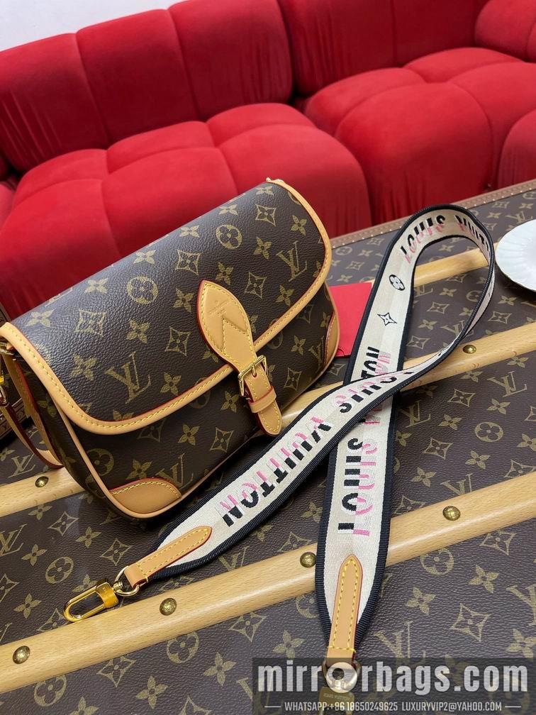 LV Replica Bags Diane M45985杏色 24x15x9cm gf