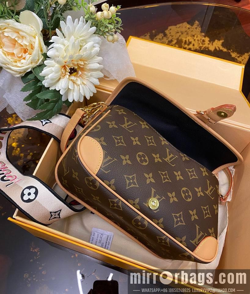 LV Replica Bags Diane M45985 25x9x15cm gf