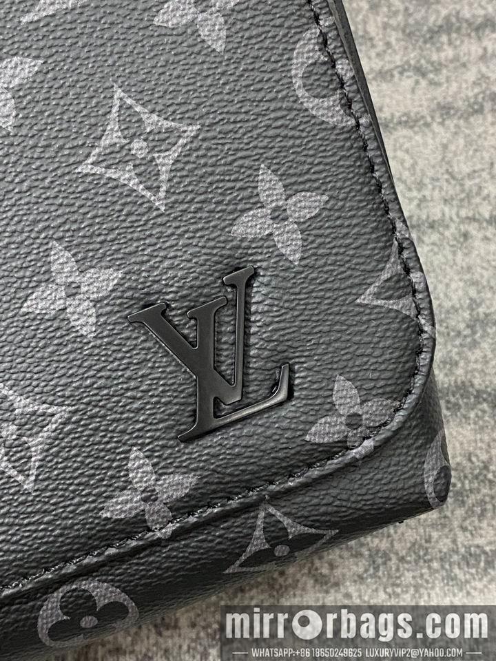 LV Replica Bags District M45271 31x27x8cm gf