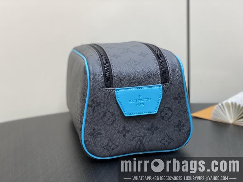 LV Replica Bags Dopp Kit M11482 28x15x16.5cm gf1