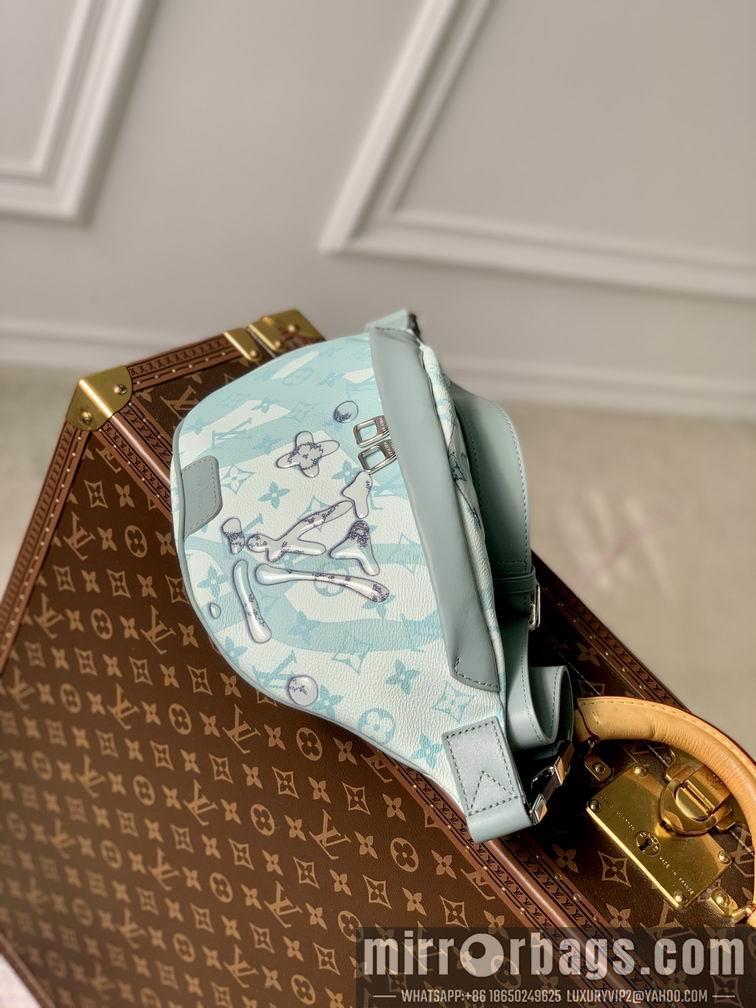 LV Replica Bags Discovery M22576 44x15x9cm gf1