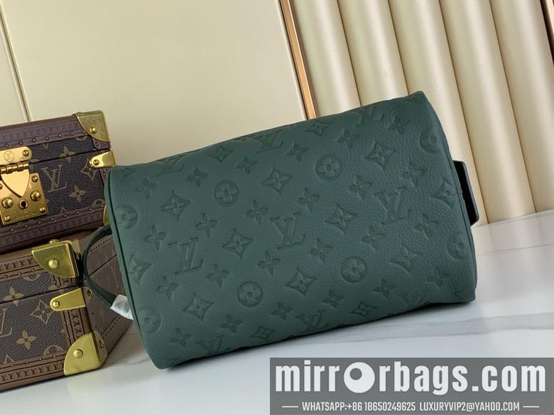 LV Replica Bags Dopp Kit M24442 28x15x16.5cm gf