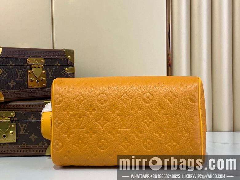 LV Replica Bags Dopp kit m13009 28x15x16.5cm gf