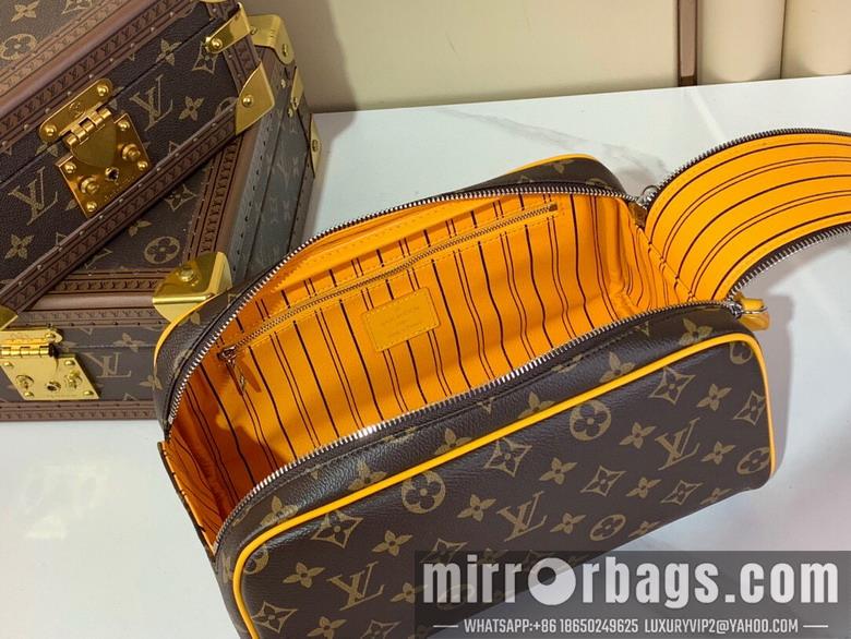 LV Replica Bags Dopp Kit m12643 15x16.5x28cm gf