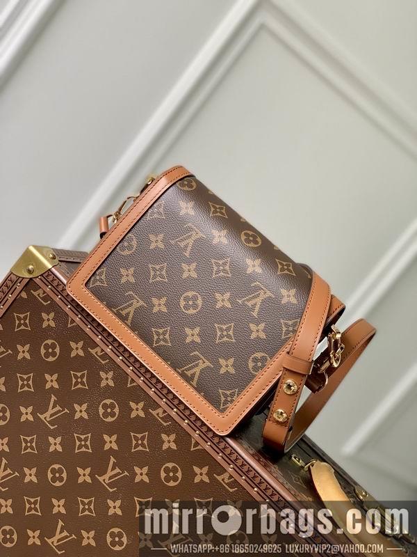 LV Replica Bags Dauphine M46537 20x15x9cm gf