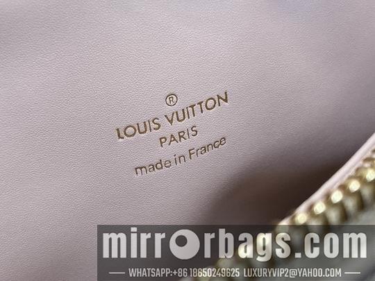 LV Replica Bags Coussin BB M22993 21x16x7cm gf