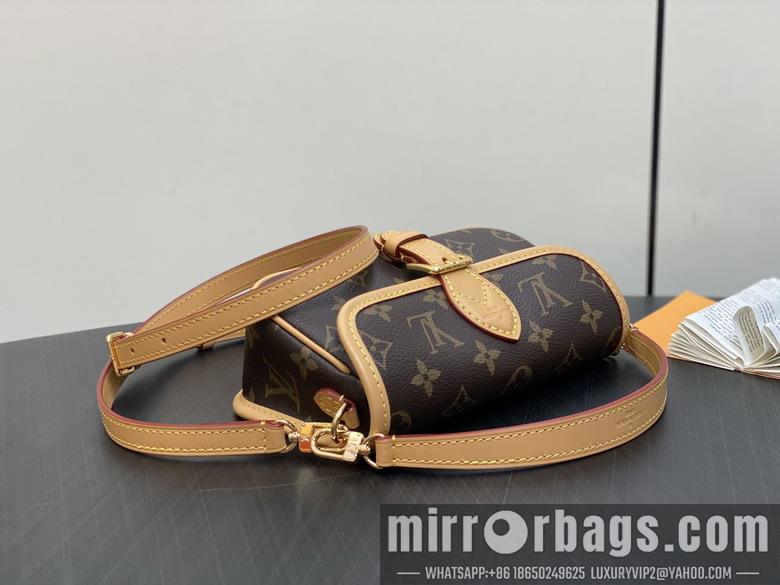 LV Replica Bags Diane M83566 19x10.5x6cm gf1