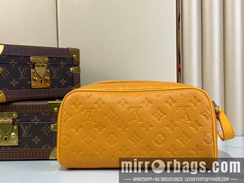 LV Replica Bags Dopp kit m13009 28x15x16.5cm gf