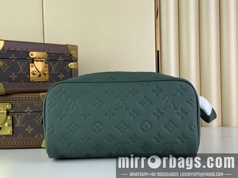 LV Replica Bags Dopp Kit M24442 28x15x16.5cm gf