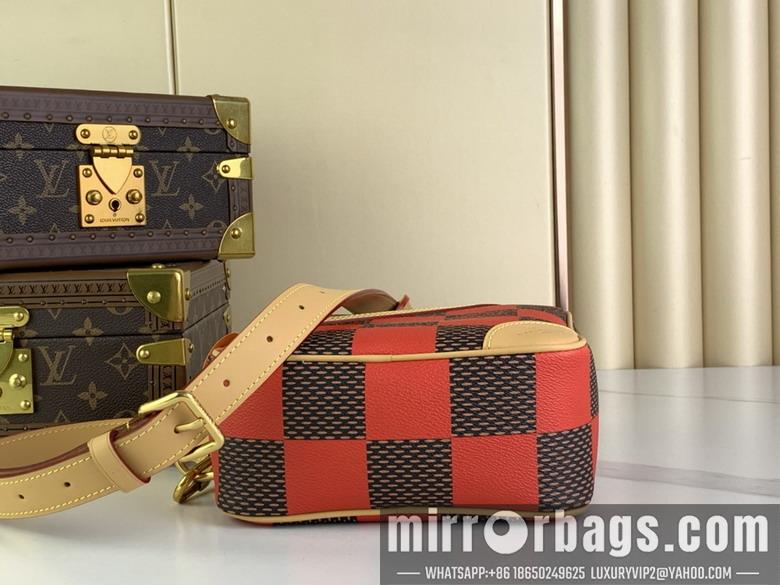 LV Replica Bags Chess N40561 24x24x8cm gf2