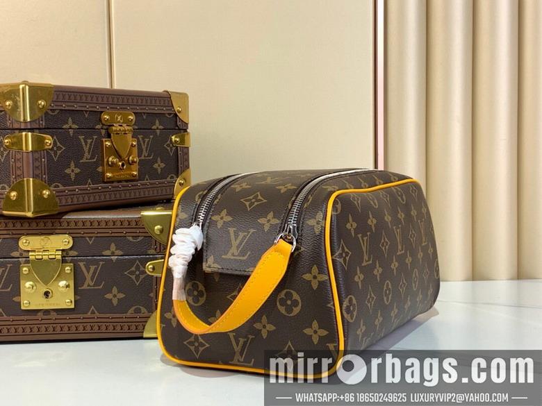 LV Replica Bags Dopp Kit m12643 15x16.5x28cm gf