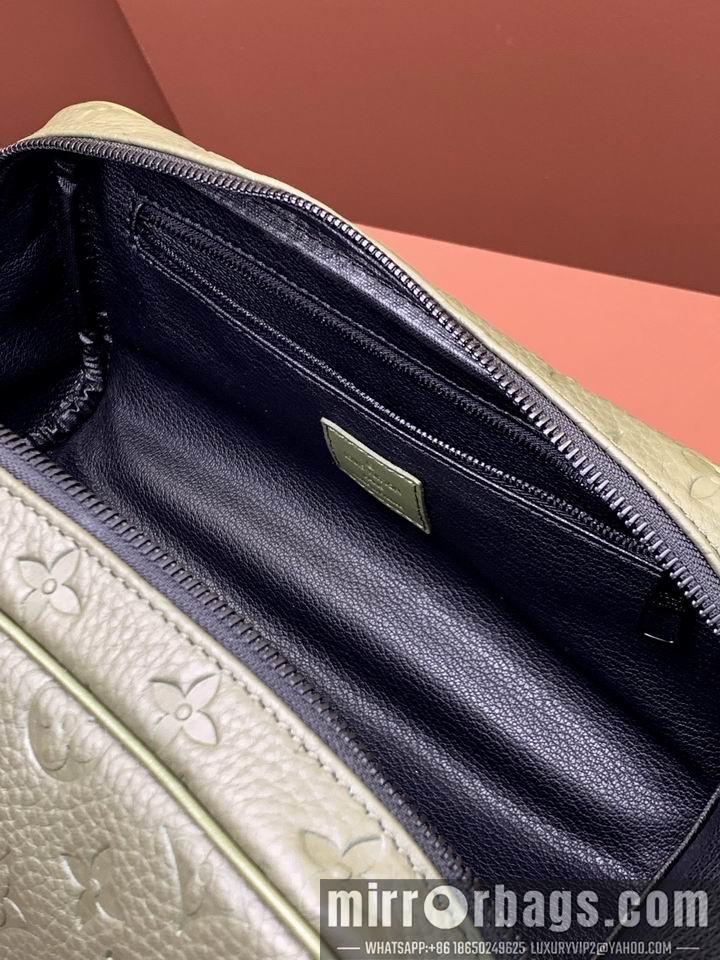 LV Replica Bags Dopp Kit M82576 28x15x16.5cm gf3