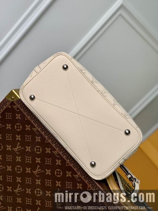 LV Replica Bags Blossom M21850奶白21851 30x27.5x16cm gf