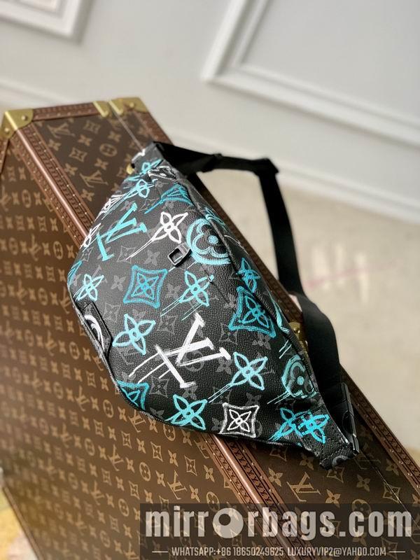 LV Replica Bags Discovery M21397 44x15x9cm gf