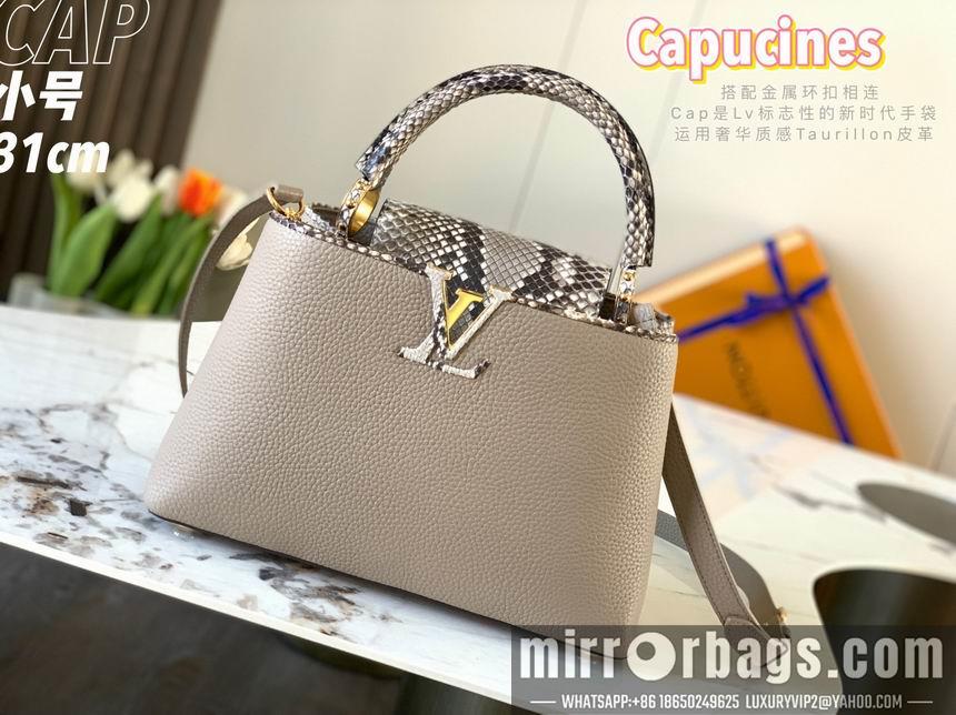 LV Replica Bags AFM95382_31.5 x 20.0 x 11.0 cm