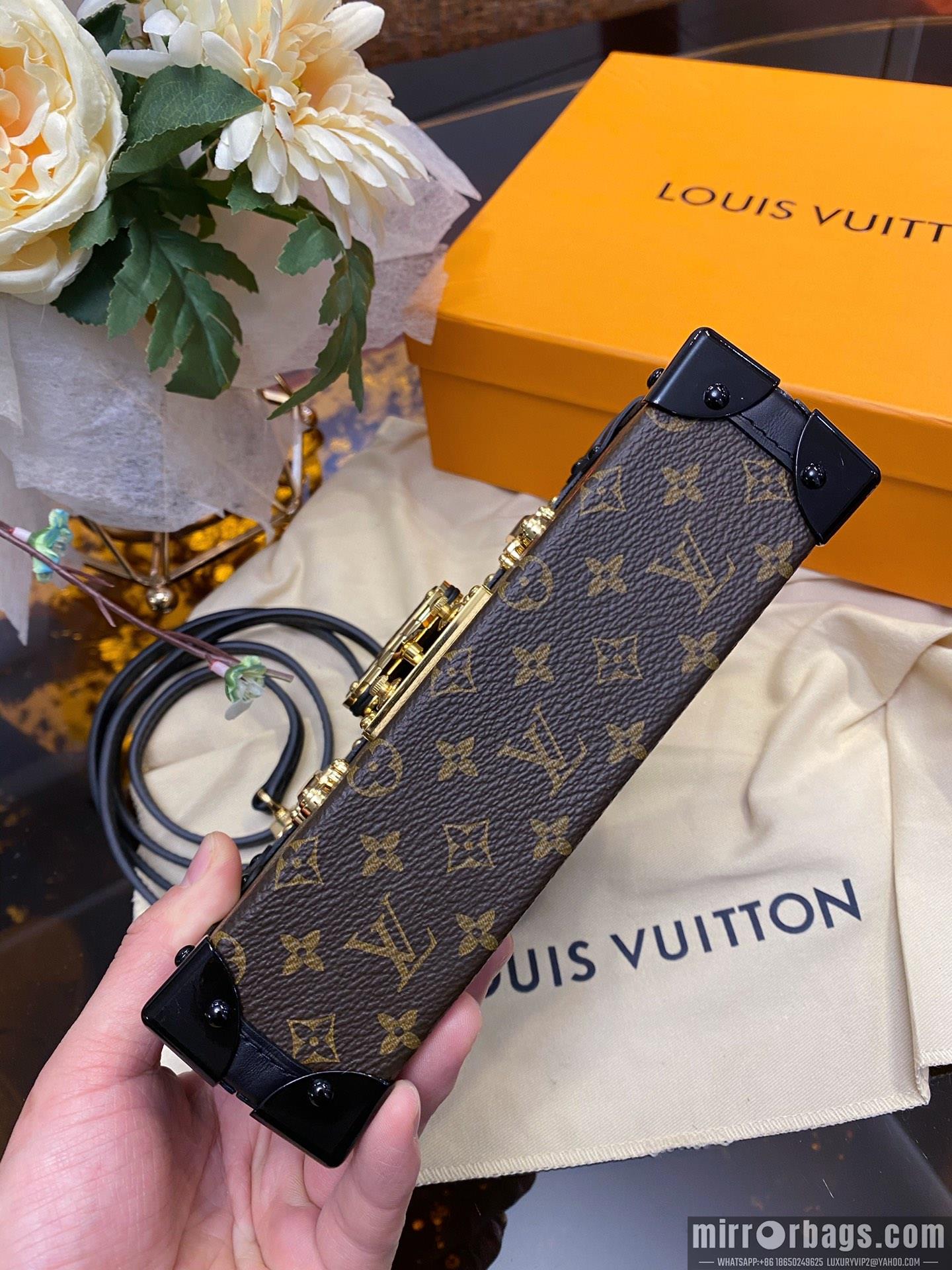 LV Replica Bags Petite Malle Souple M44199 20x5.5x12.5cm gf