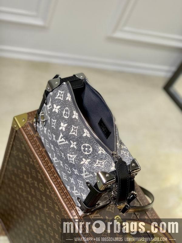 LV Replica Bags Cruise M21460 21x14x6cm gf