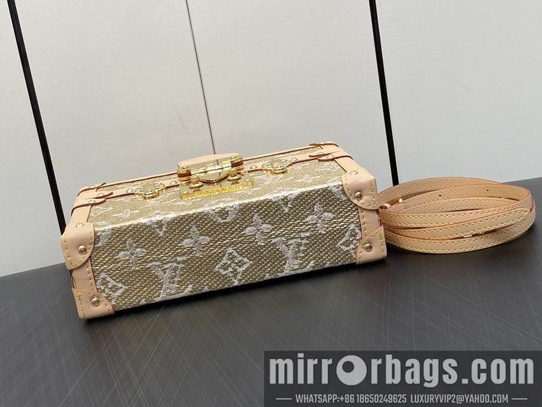 LV Replica Bags Petite Malle M22882 20x12.5x6cm gf