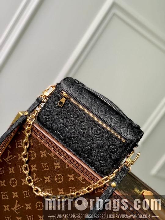 LV Replica Bags Pochette Metis M46595 21.5x13.5x6cm gf