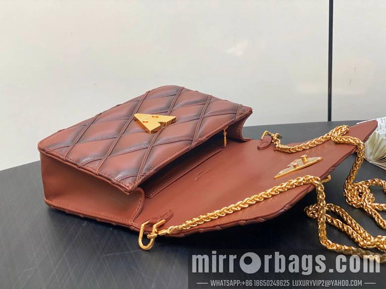 LV Replica Bags M13139 12x5x20cm gf1