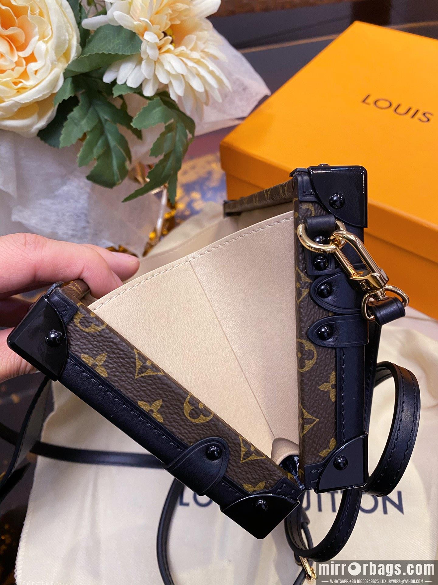 LV Replica Bags Petite Malle Souple M44199 20x5.5x12.5cm gf