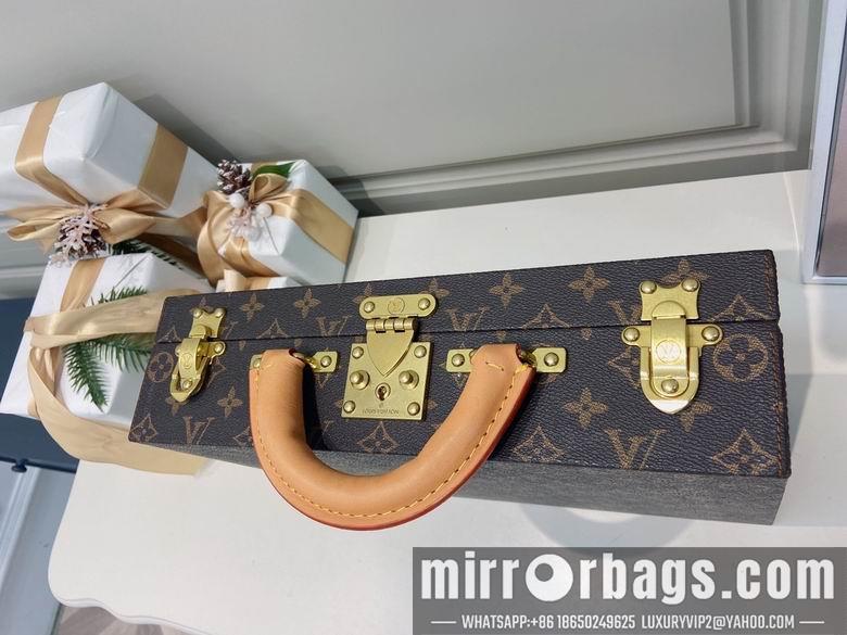 LV Replica Bags M4700TSZB 34X25X10cm QS 4