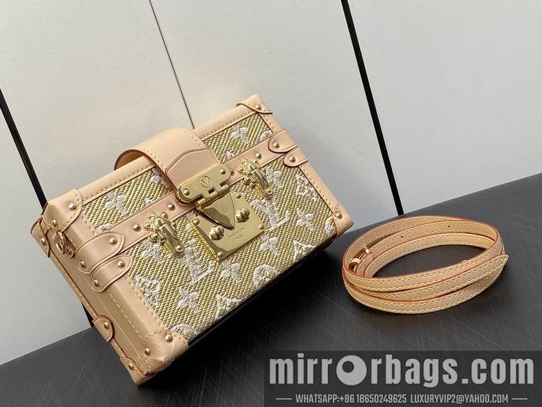 LV Replica Bags Petite Malle M22882 20x12.5x6cm gf