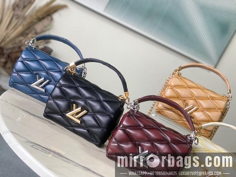 LV Replica Bags M12567 14x9x20cm gf