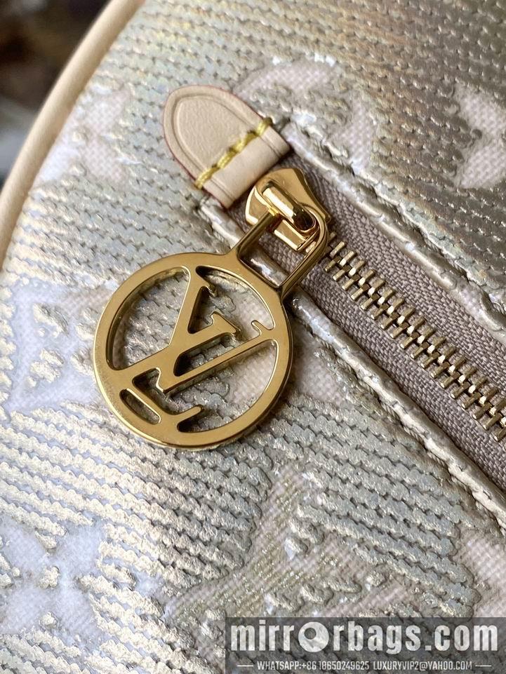 LV Replica Bags Loop M22928 23x13x6cm gf2色