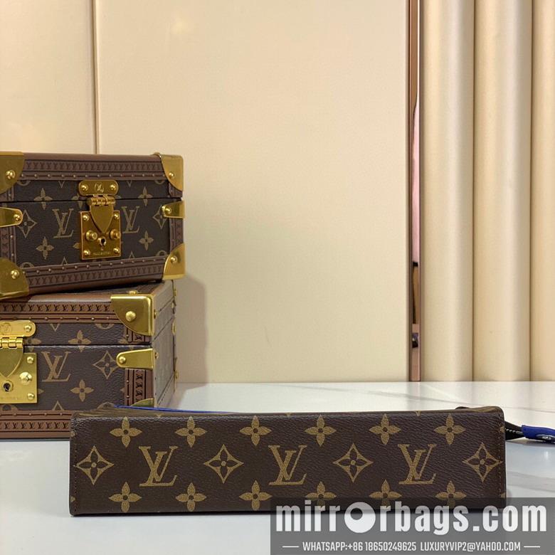 LV Replica Bags Voyage m12817 21x6x27cm gf3