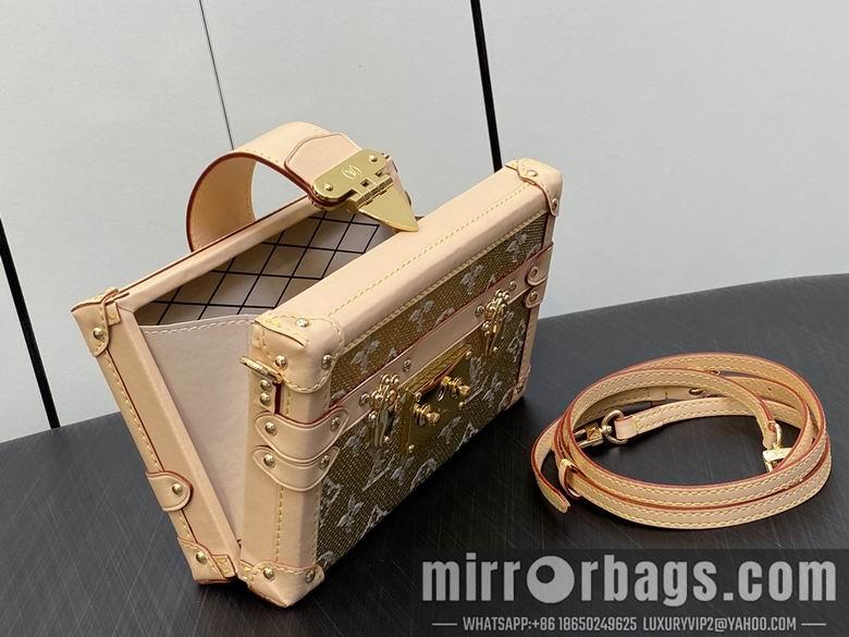 LV Replica Bags Petite Malle M22882 20x12.5x6cm gf