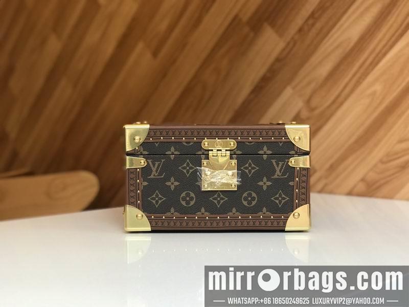 LV Replica Bags LV M4700SNH 20x13x11cm 24x13x17cm QS