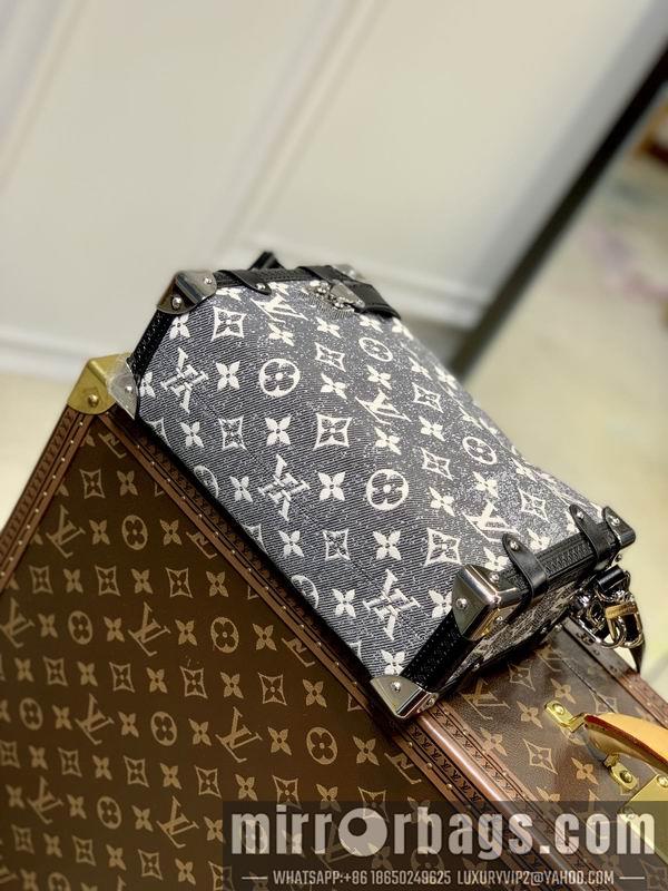 LV Replica Bags Cruise M21460 21x14x6cm gf